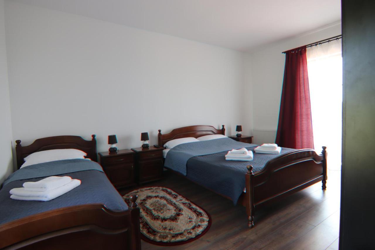 Pensiunea Emelys, Iasi Barnova Dış mekan fotoğraf