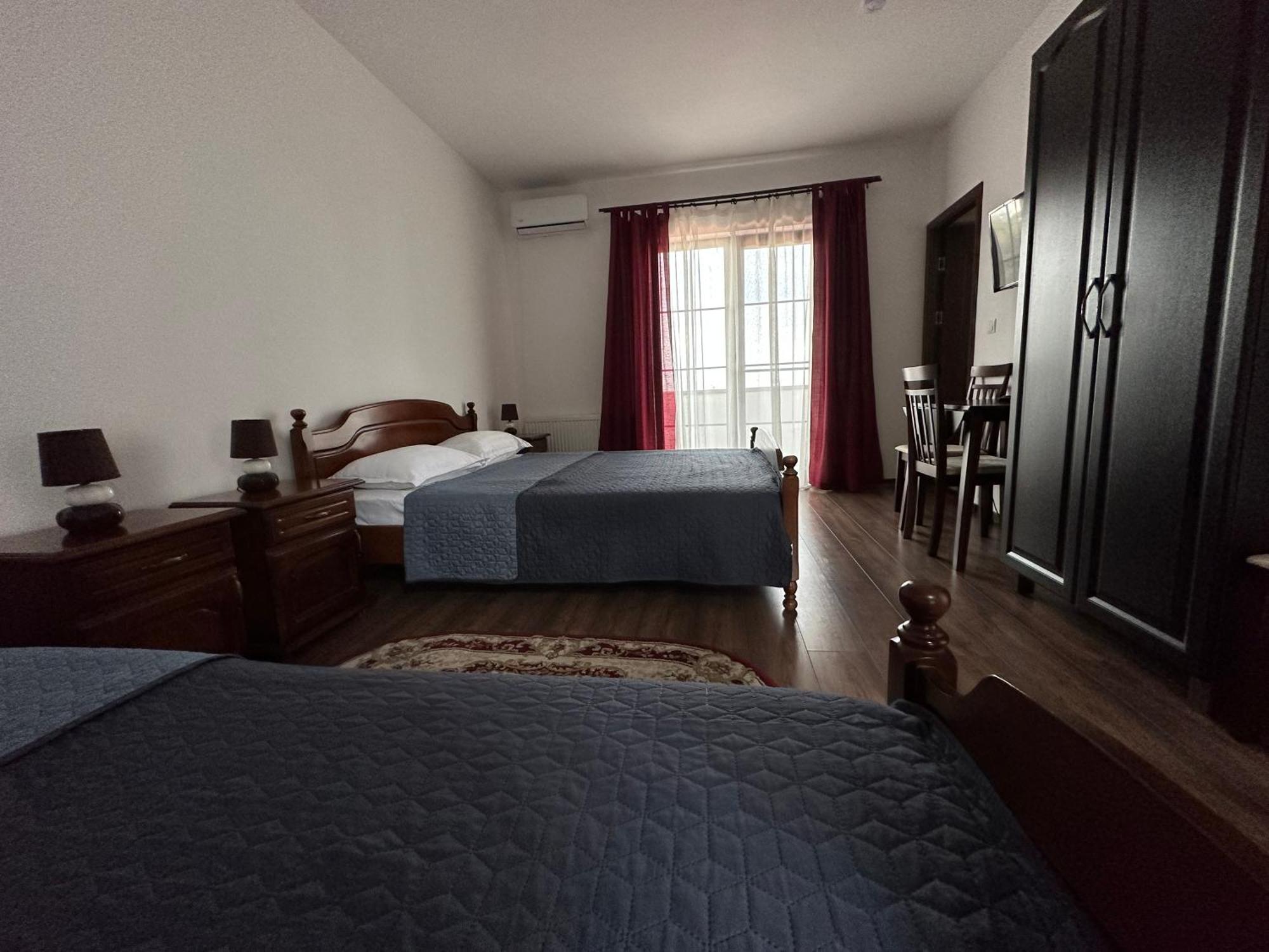 Pensiunea Emelys, Iasi Barnova Dış mekan fotoğraf