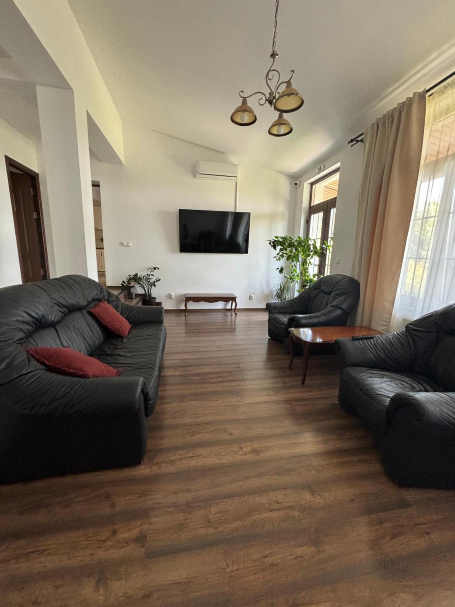 Pensiunea Emelys, Iasi Barnova Dış mekan fotoğraf