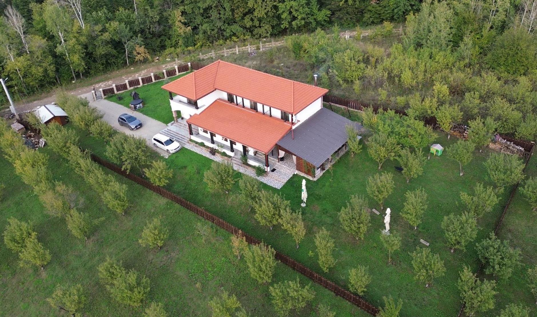 Pensiunea Emelys, Iasi Barnova Dış mekan fotoğraf